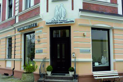 Bestattungen und Trauerhilfe